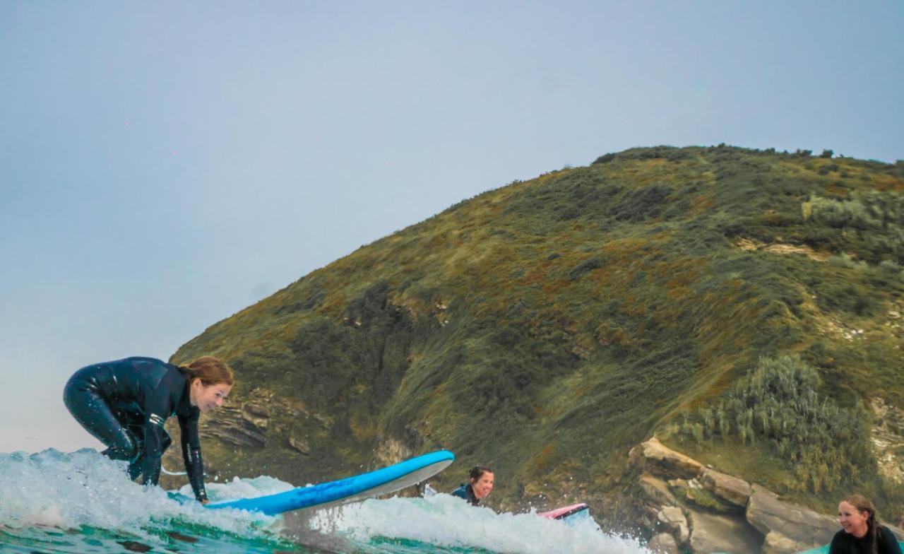 Surf Camp San Sebastian Partyhostel Aia Exterior foto
